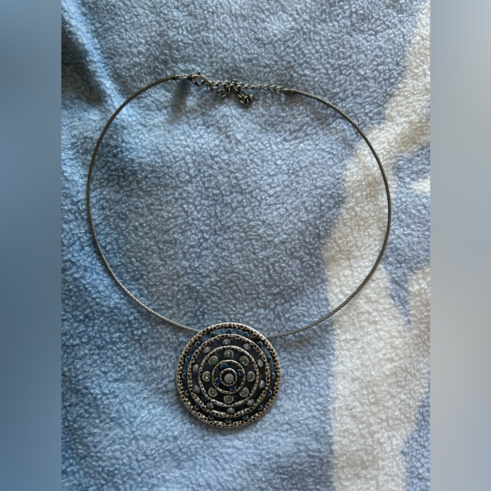 Touchstone crystal necklace and pendant nm worn once